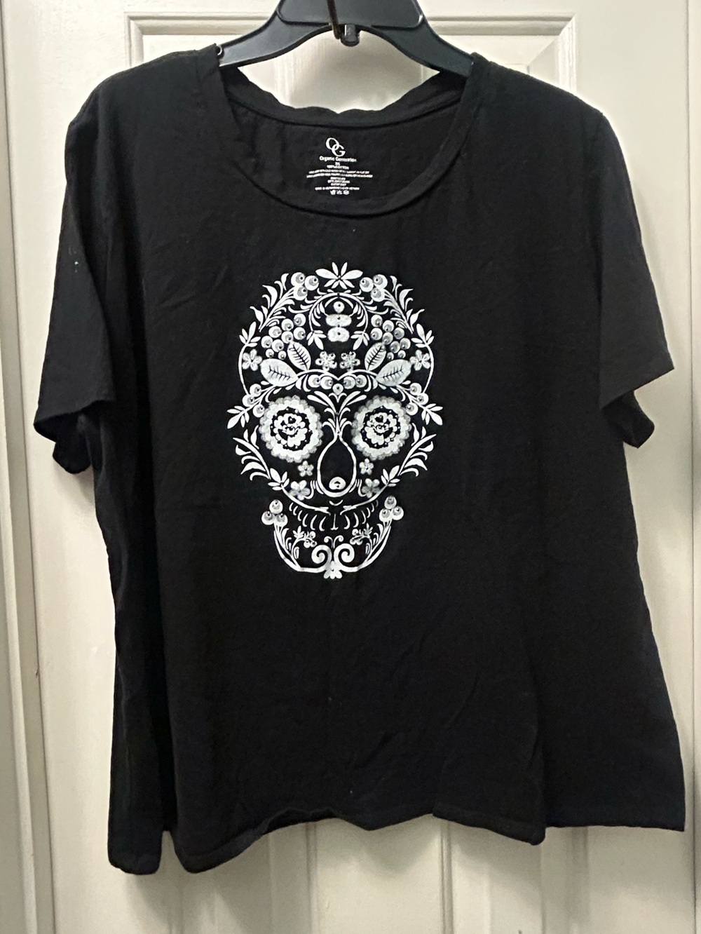 Graphic Tee with White Sugar Skull Print